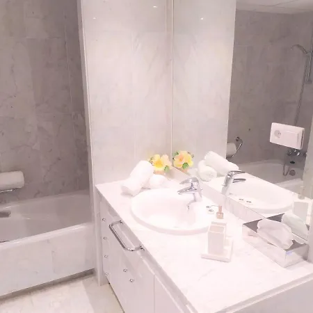 Puerto Banus Playas Del Duque Marbella