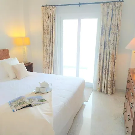 Puerto Banus Playas Del Duque 马尔韦利亚