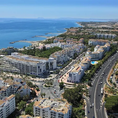 Puerto Banus Playas Del Duque Marbella