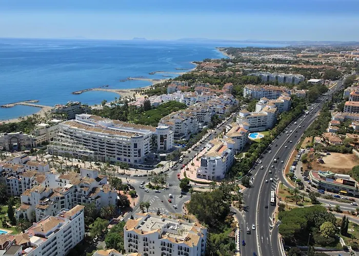 Puerto Banus Playas Del Duque Marbella