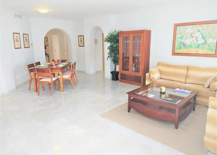 Puerto Banus Playas Del Duque * Marbella